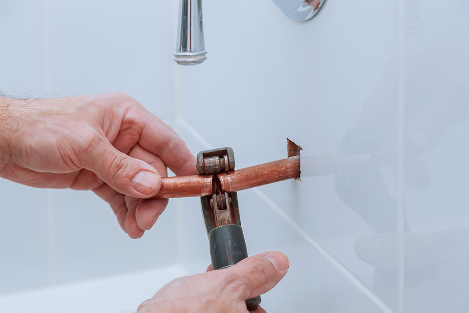 copper pipe being fixed bathroom gas fast